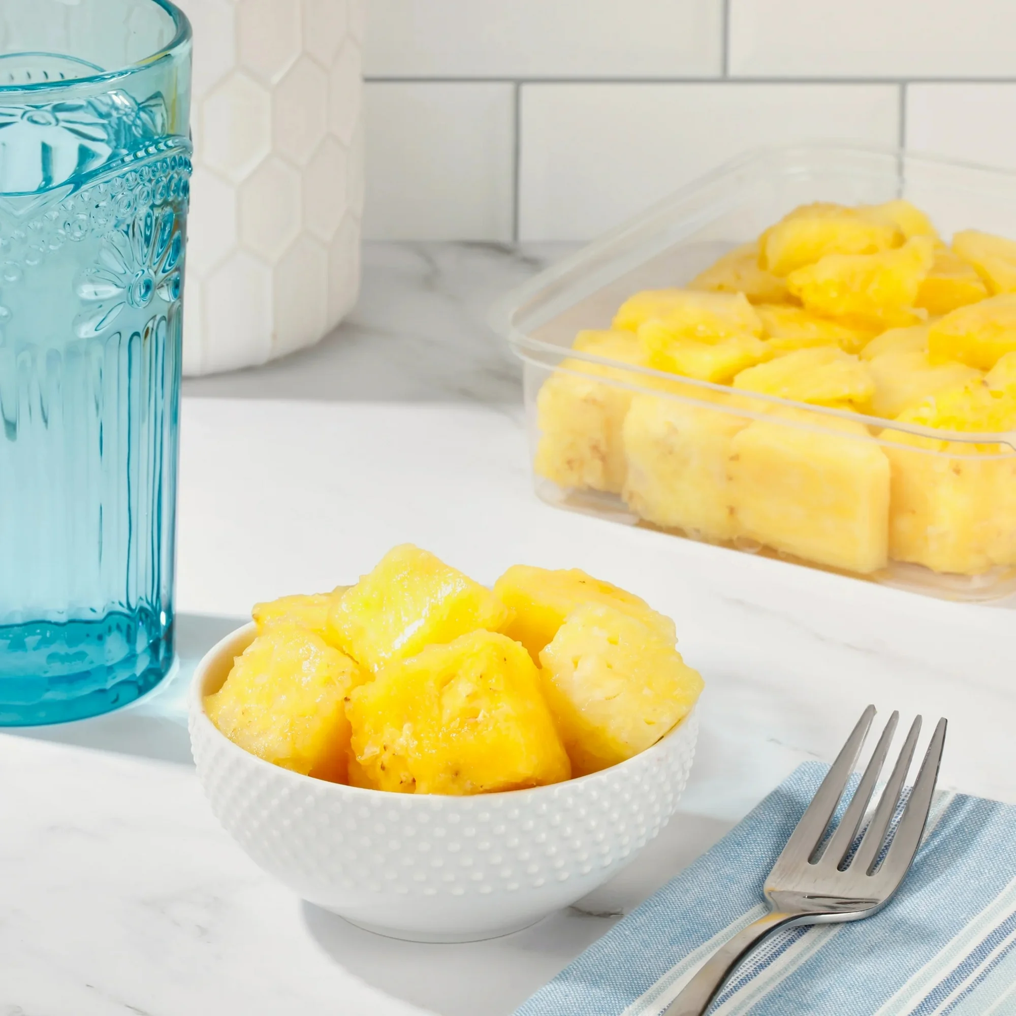 Marketside Pineapple, 16 oz Tray - Image 2